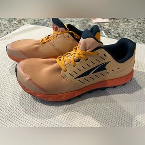 Altra Superior 5